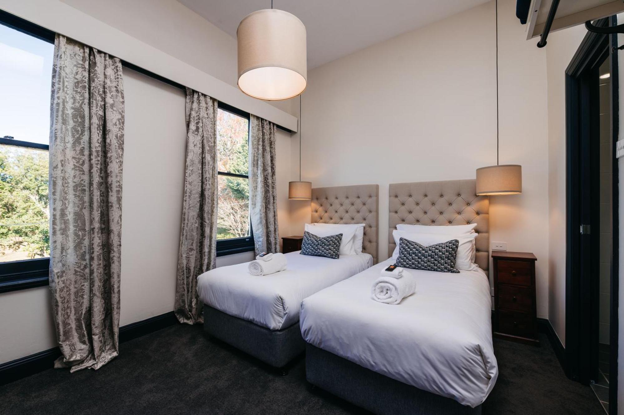 Hotel Etico At Mount Victoria Manor Room photo
